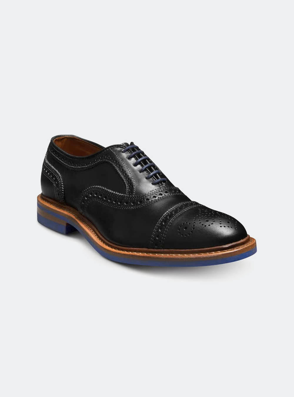 Allen Edmonds Strandmok Cap-Toe Oxford with Dainite Rubber Sole - Black Chromexcel