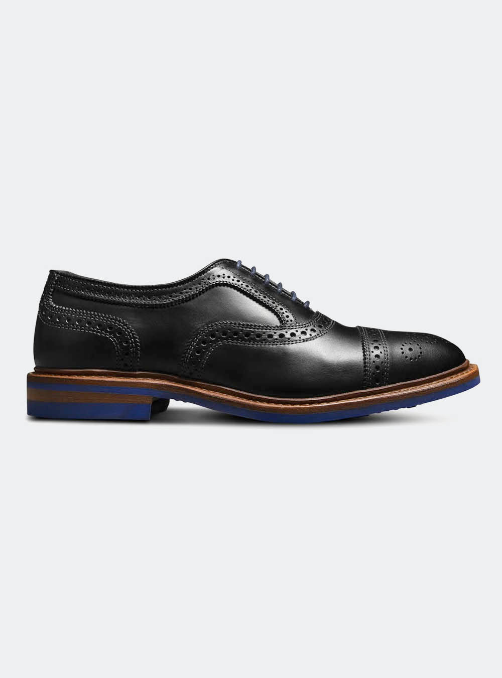 Allen Edmonds Strandmok Cap-Toe Oxford with Dainite Rubber Sole - Black Chromexcel