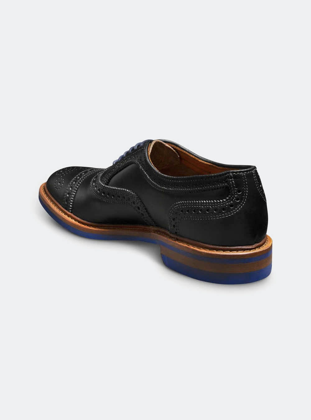 Allen Edmonds Strandmok Cap-Toe Oxford with Dainite Rubber Sole - Black Chromexcel
