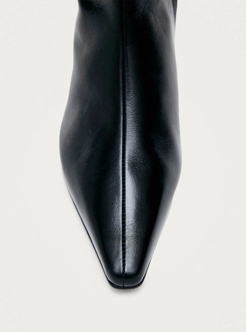 Alohas Ambar Rift Black Leather Ankle Boots