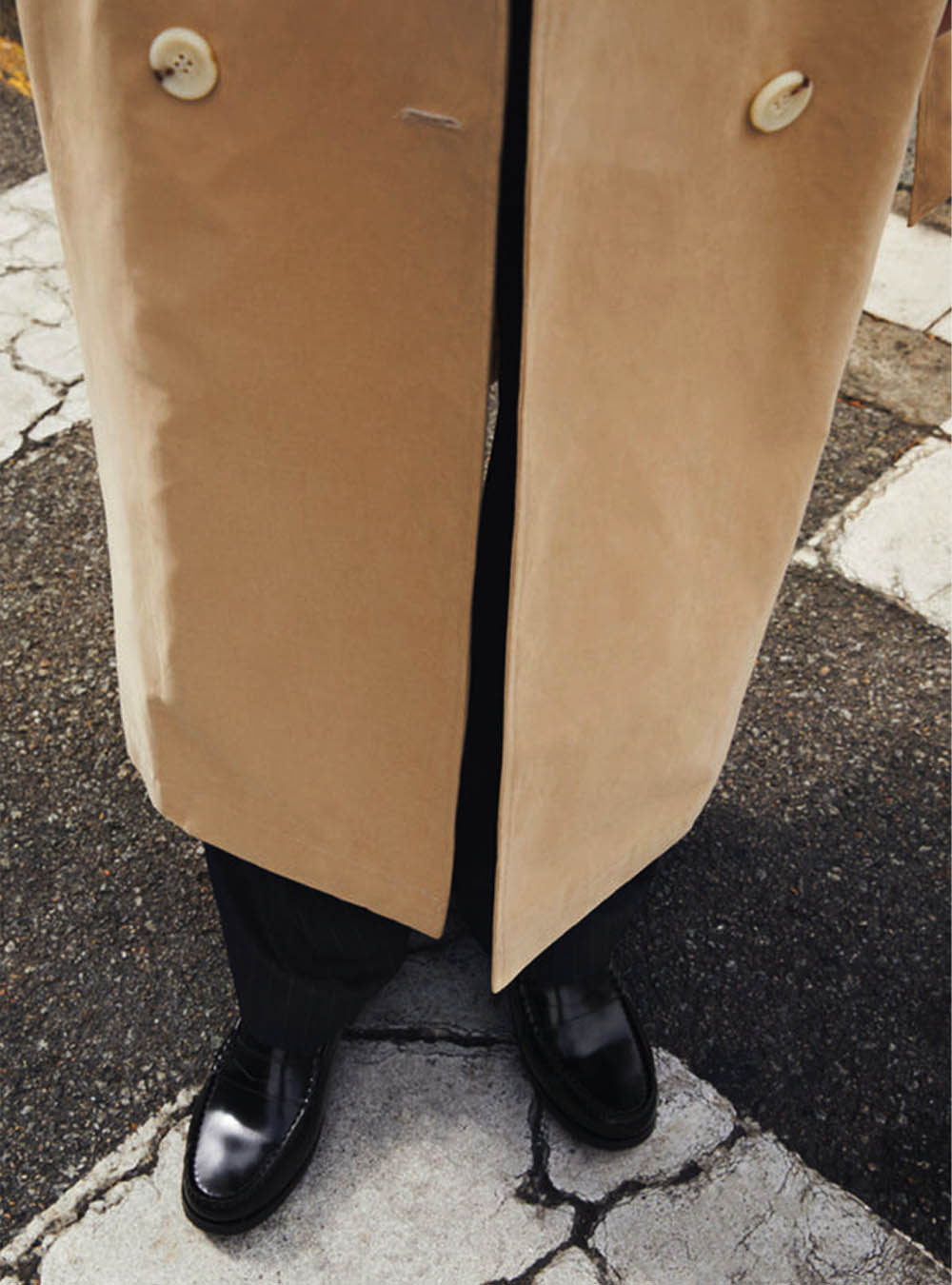 Alohas Rivet Black Leather Penny Loafers
