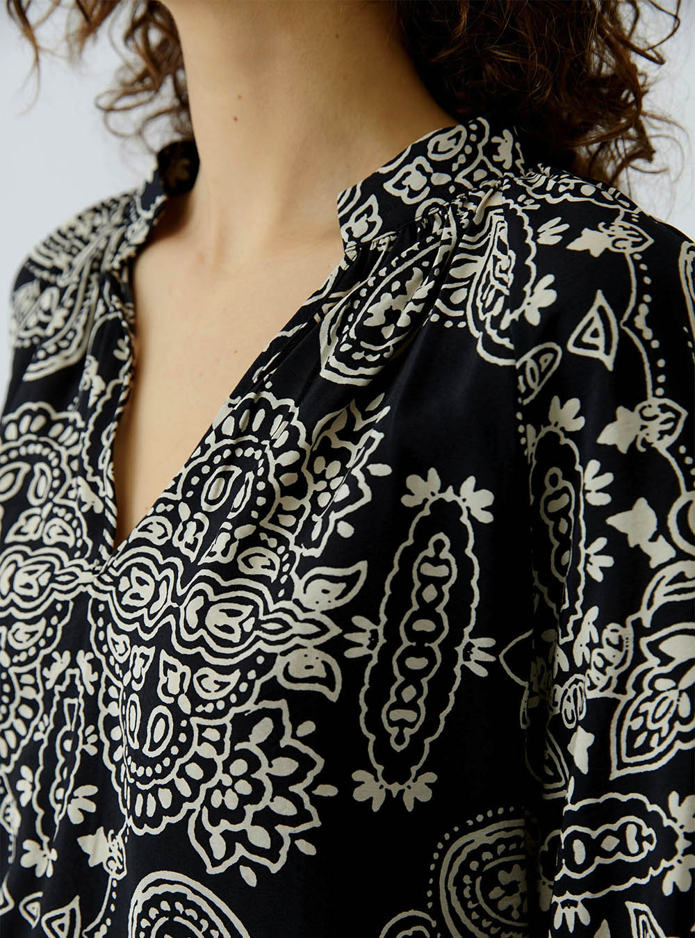 Oui Blouse - Black Off-White