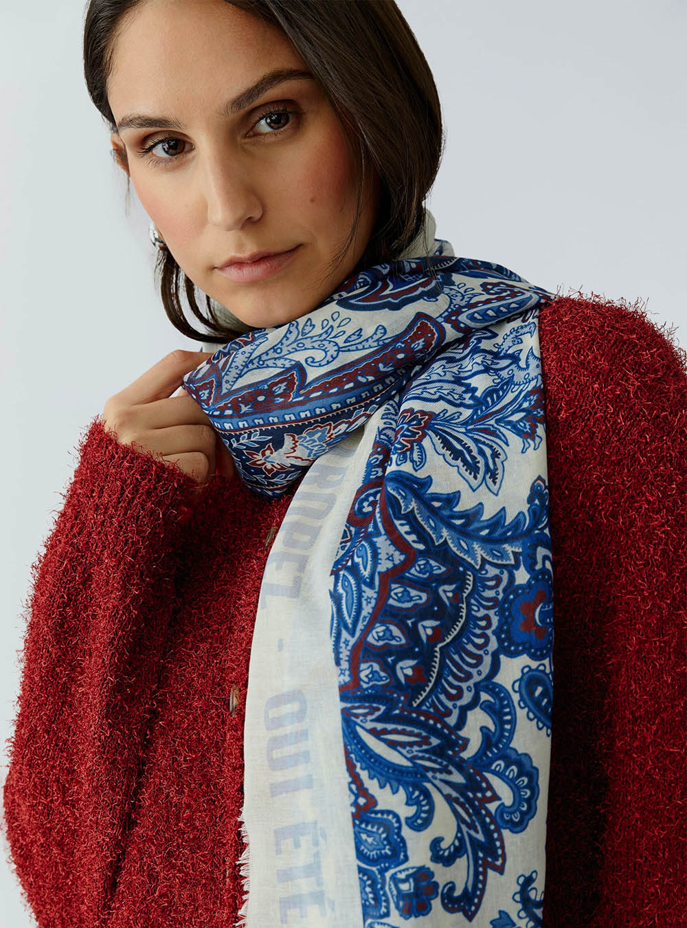 Oui Scarf - Light Blue White