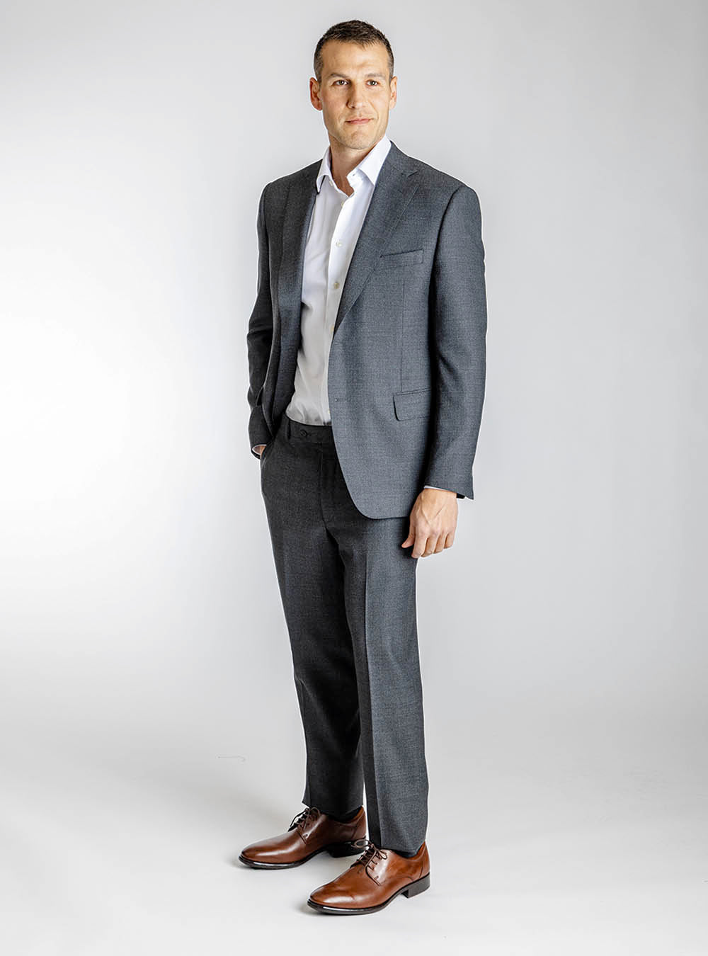 Samuelsohn Charcoal Nailhead Suit