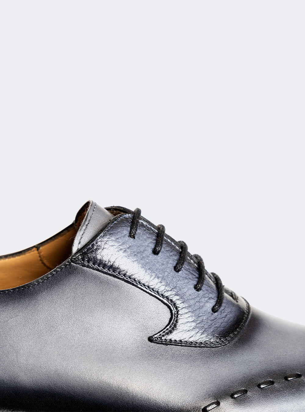 Mezlan Renzi Stitched Wing Tip Oxford - Dark Grey