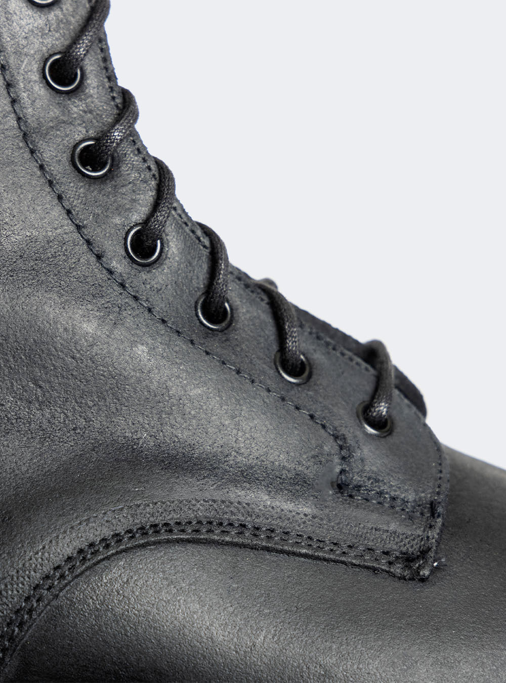 Sanders 2605 Toe-Cap Derby Boot - Black Waxy Suede